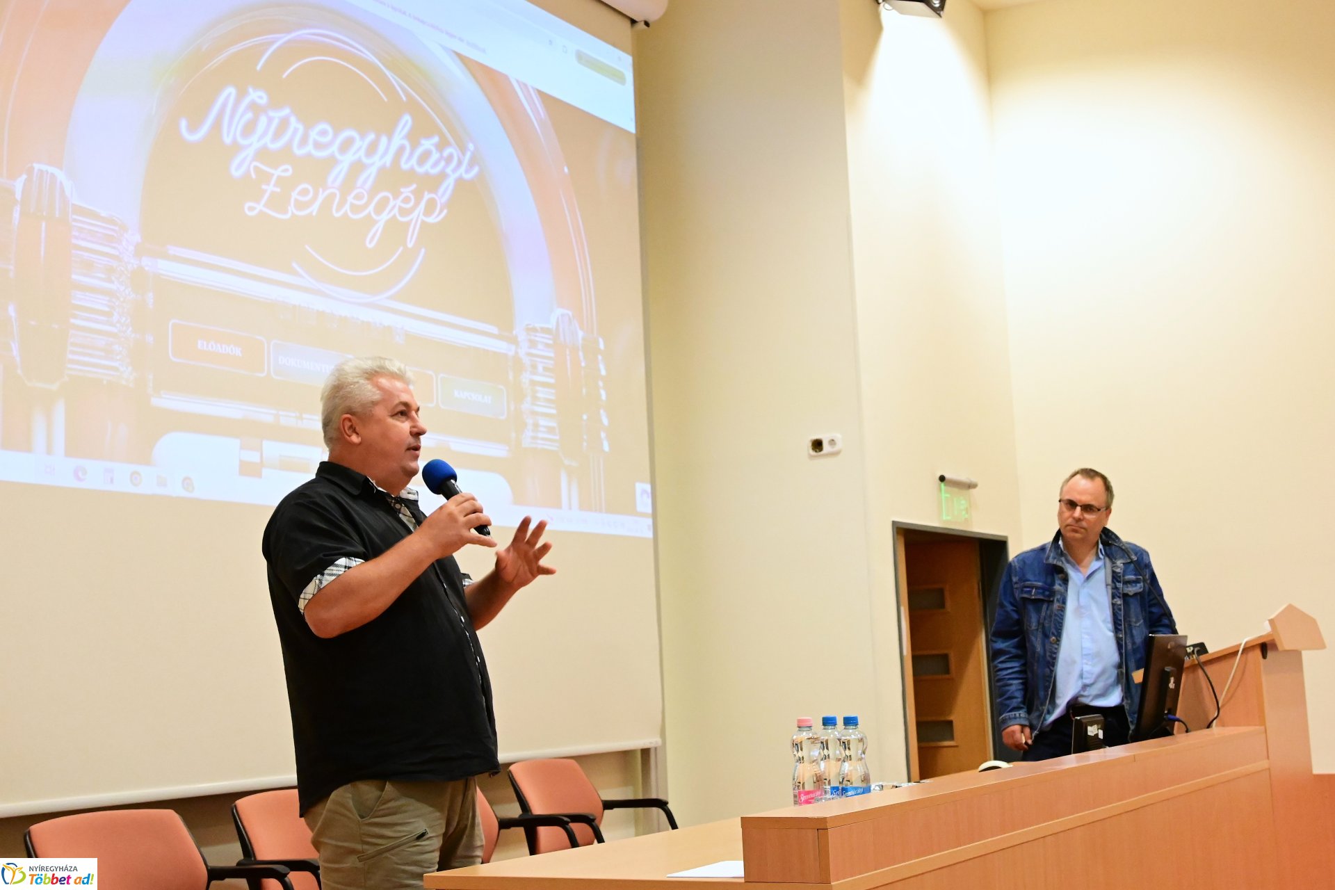 KOROCK 2.0 - könnyűzenei konferencia a könyvtárban