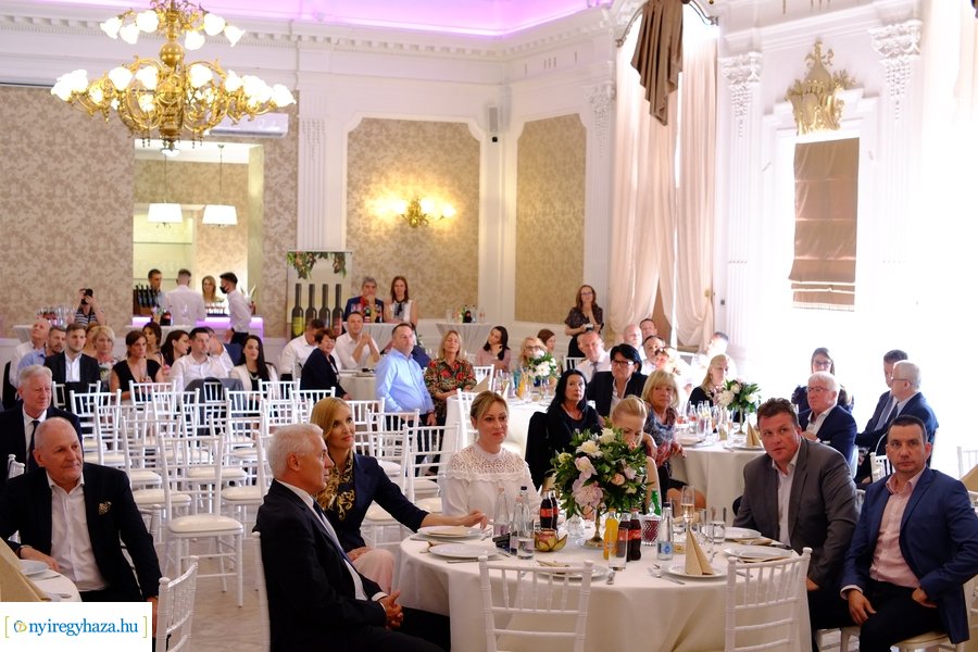 Korona Hall megnyitó 2021