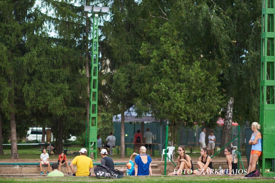 Korosztályos teniszbajnokság Nyíregyházán
