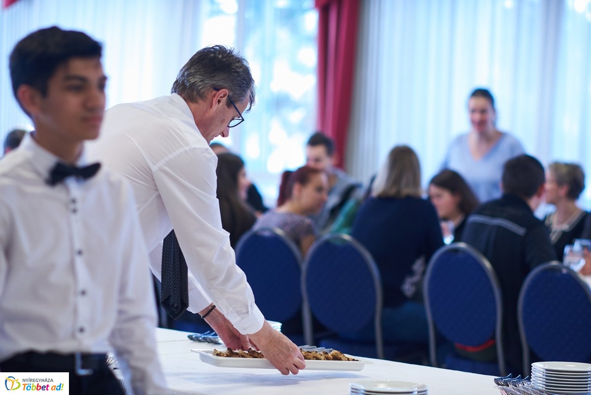 Korszerű gyermekétkeztetés