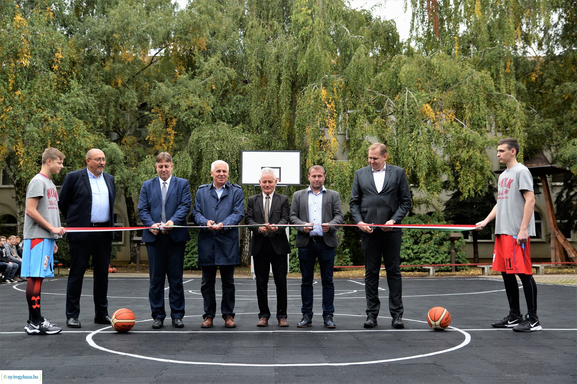 Kosárlabdapálya avató a Westsik Vilmos Technikumban