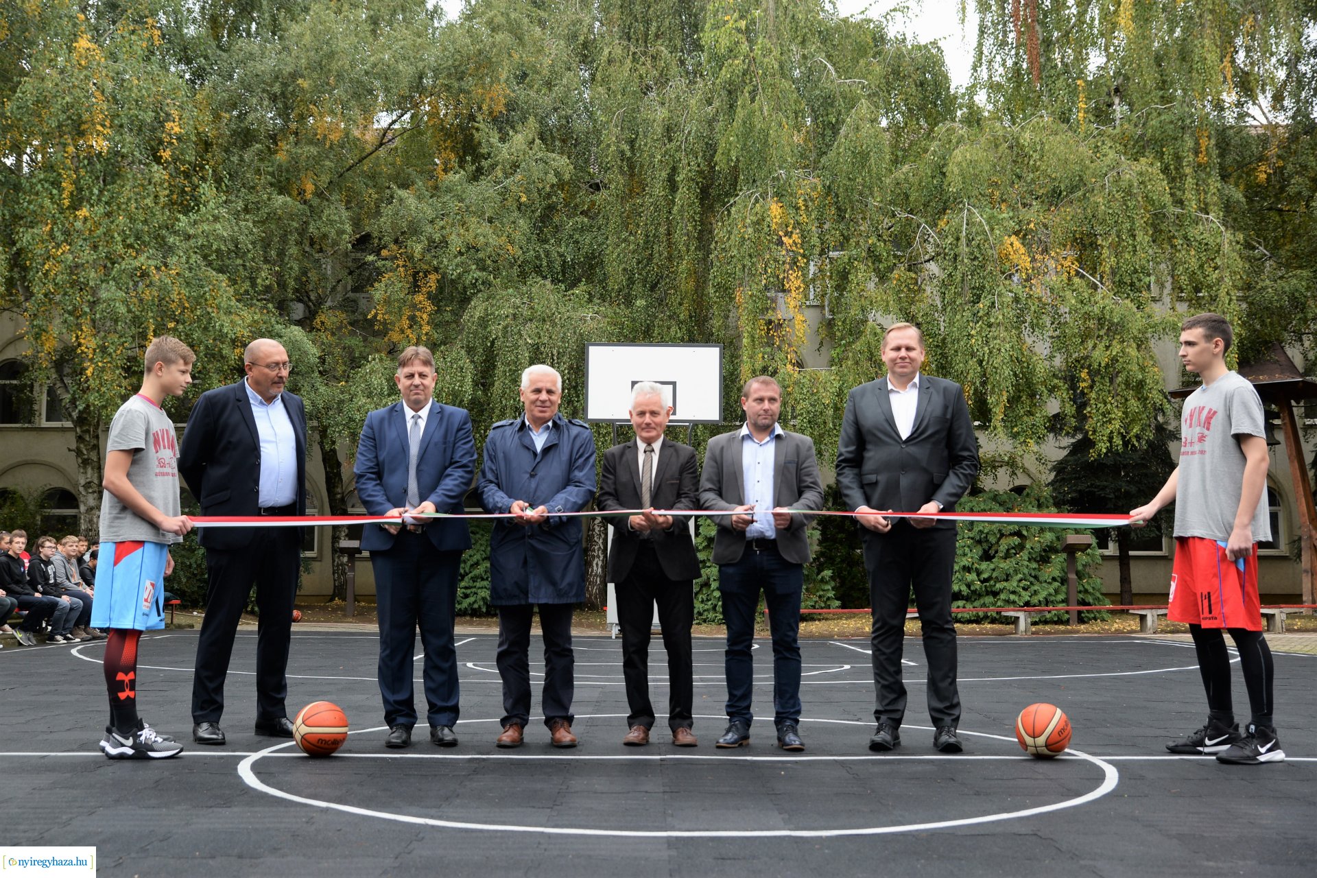 Kosárlabdapálya avató a Westsik Vilmos Technikumban