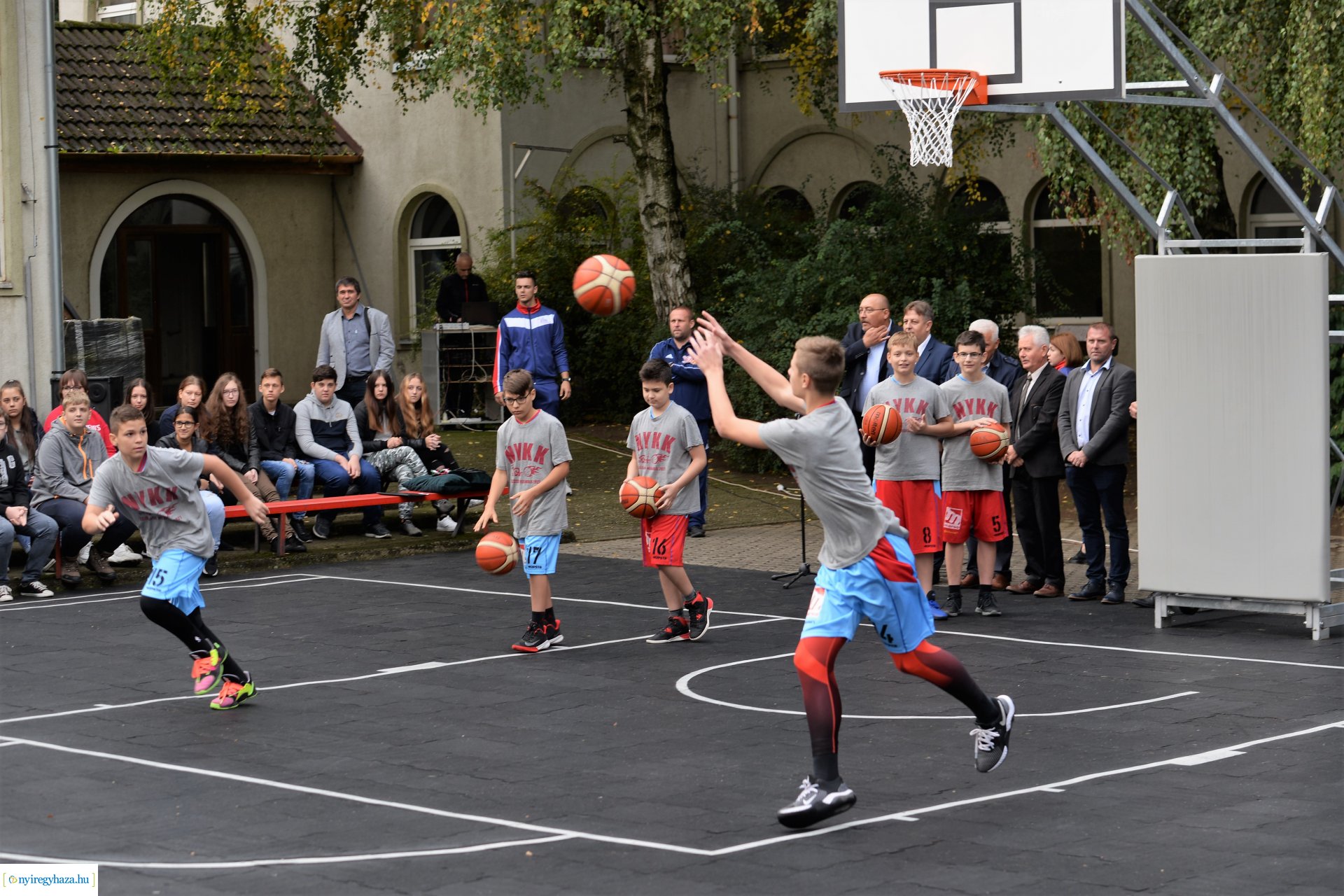 Kosárlabdapálya avató a Westsik Vilmos Technikumban