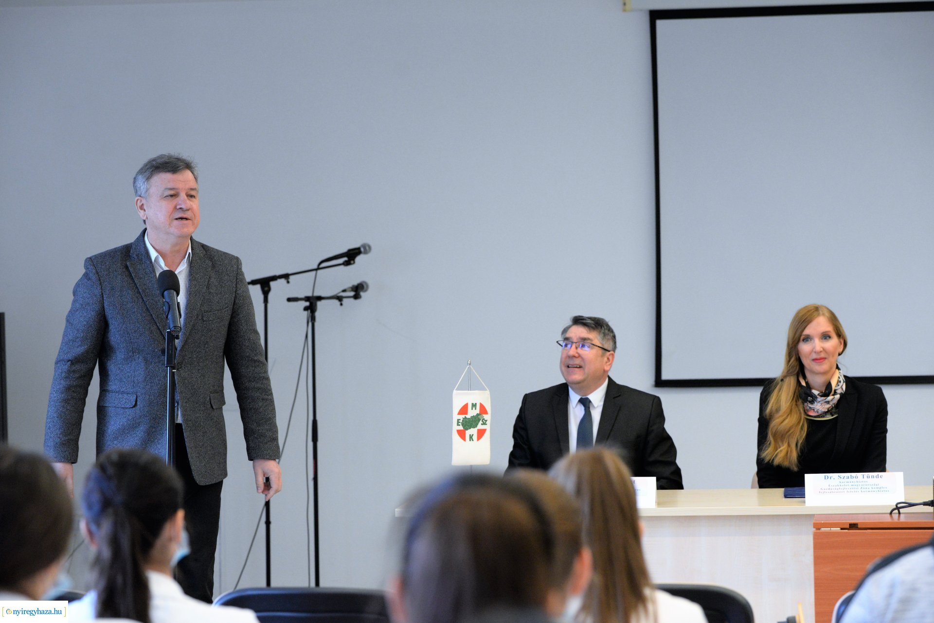 Kossuth Zsuzsanna Nemzeti Egészségügyi Szakképzési Verseny középiskolásoknak