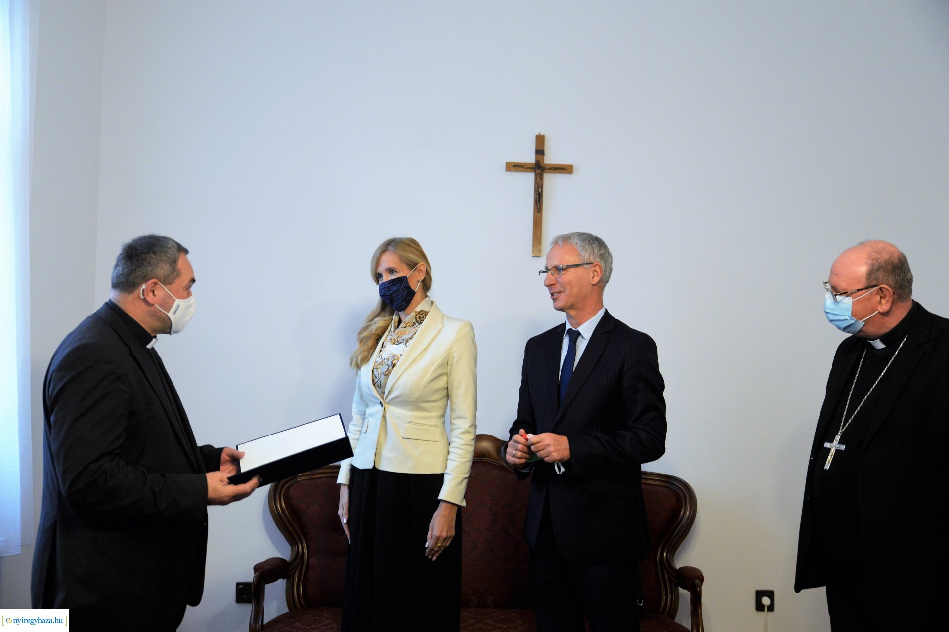 Köszönet és gratuláció  Felföldi László  püspöki kinevezése alkalmából