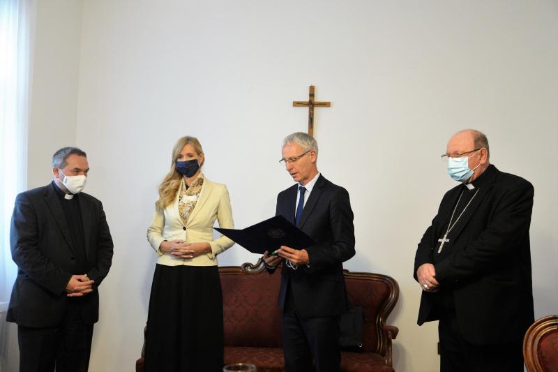 Köszönet és gratuláció  Felföldi László  püspöki kinevezése alkalmából