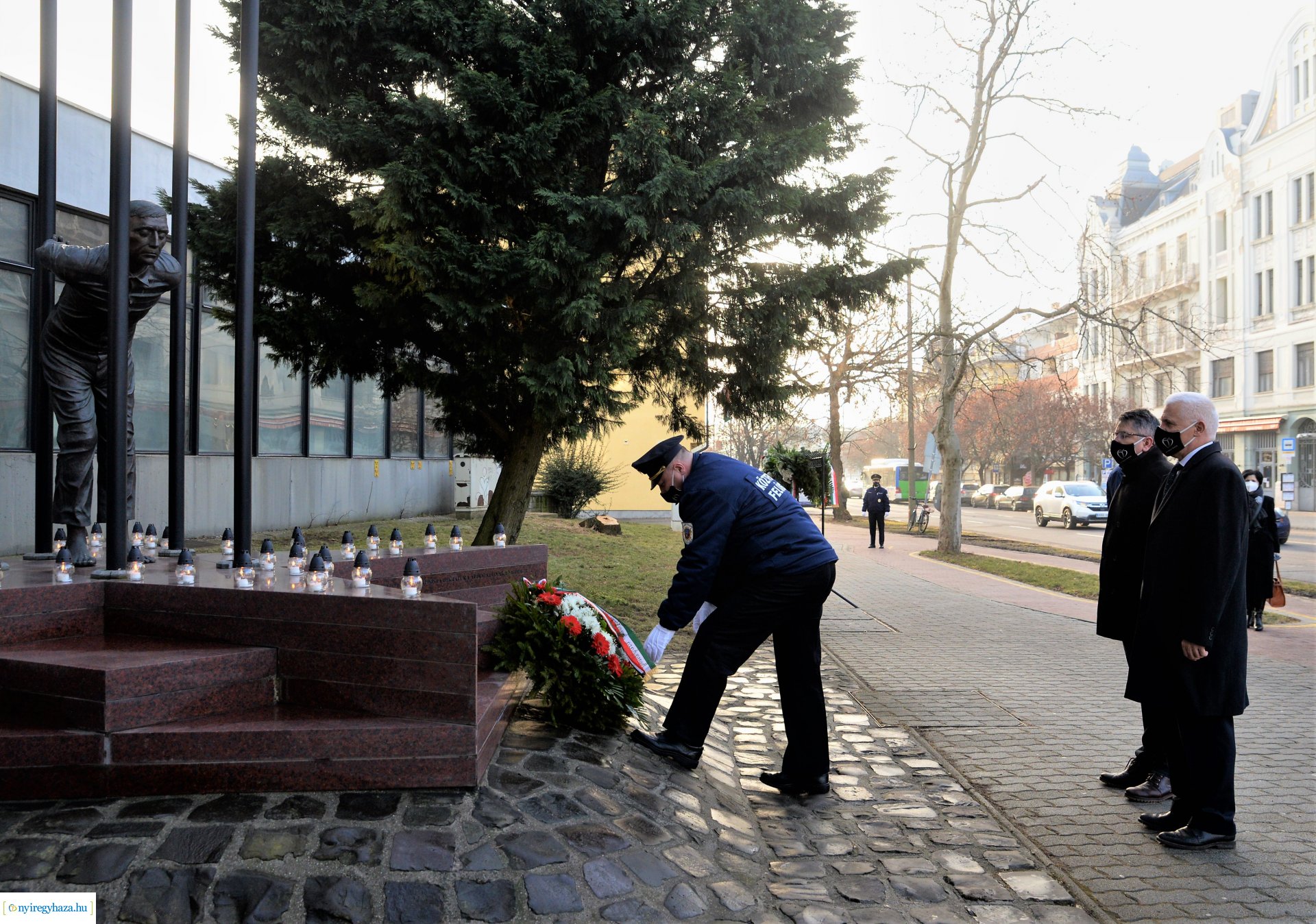 Koszorúzás a Kommunizmus Áldozatainak Emléknapján