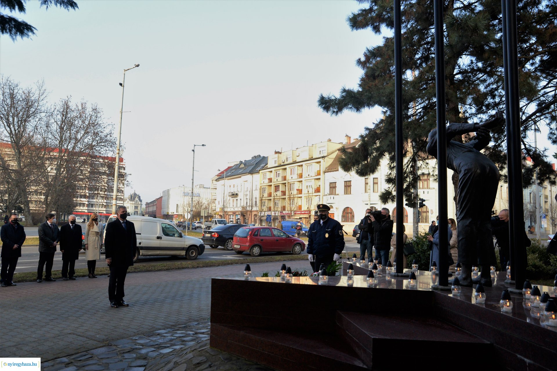 Koszorúzás a Kommunizmus Áldozatainak Emléknapján