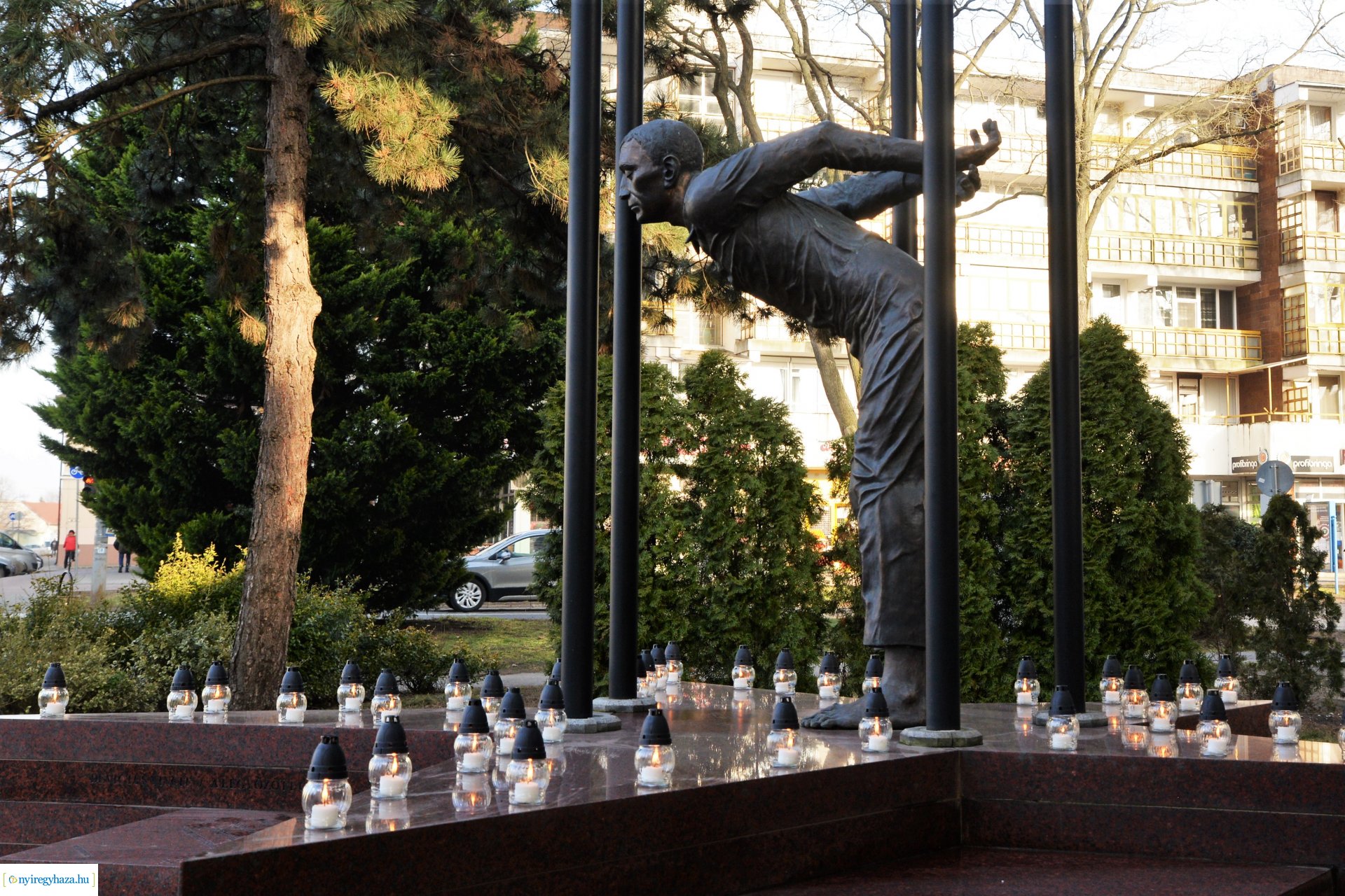 Koszorúzás a Kommunizmus Áldozatainak Emléknapján