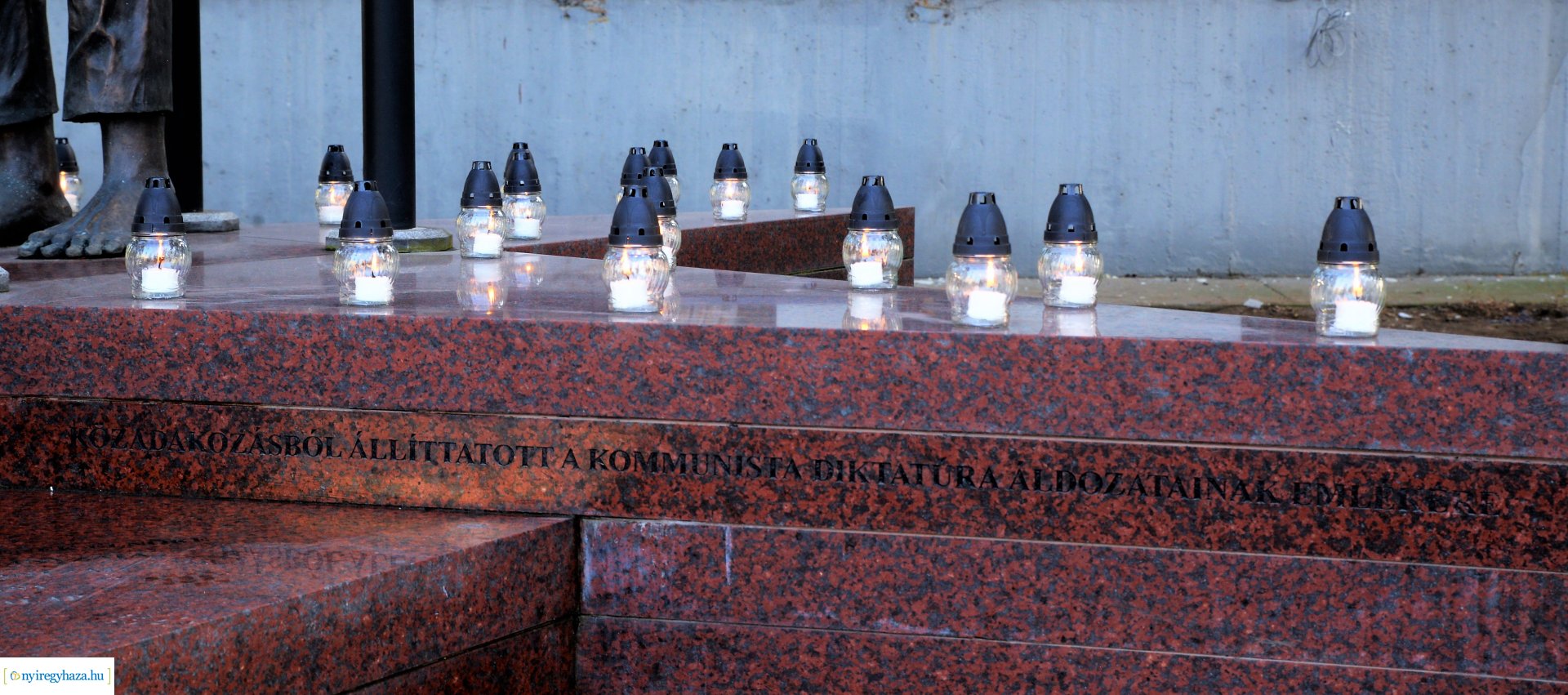 Koszorúzás a Kommunizmus Áldozatainak Emléknapján