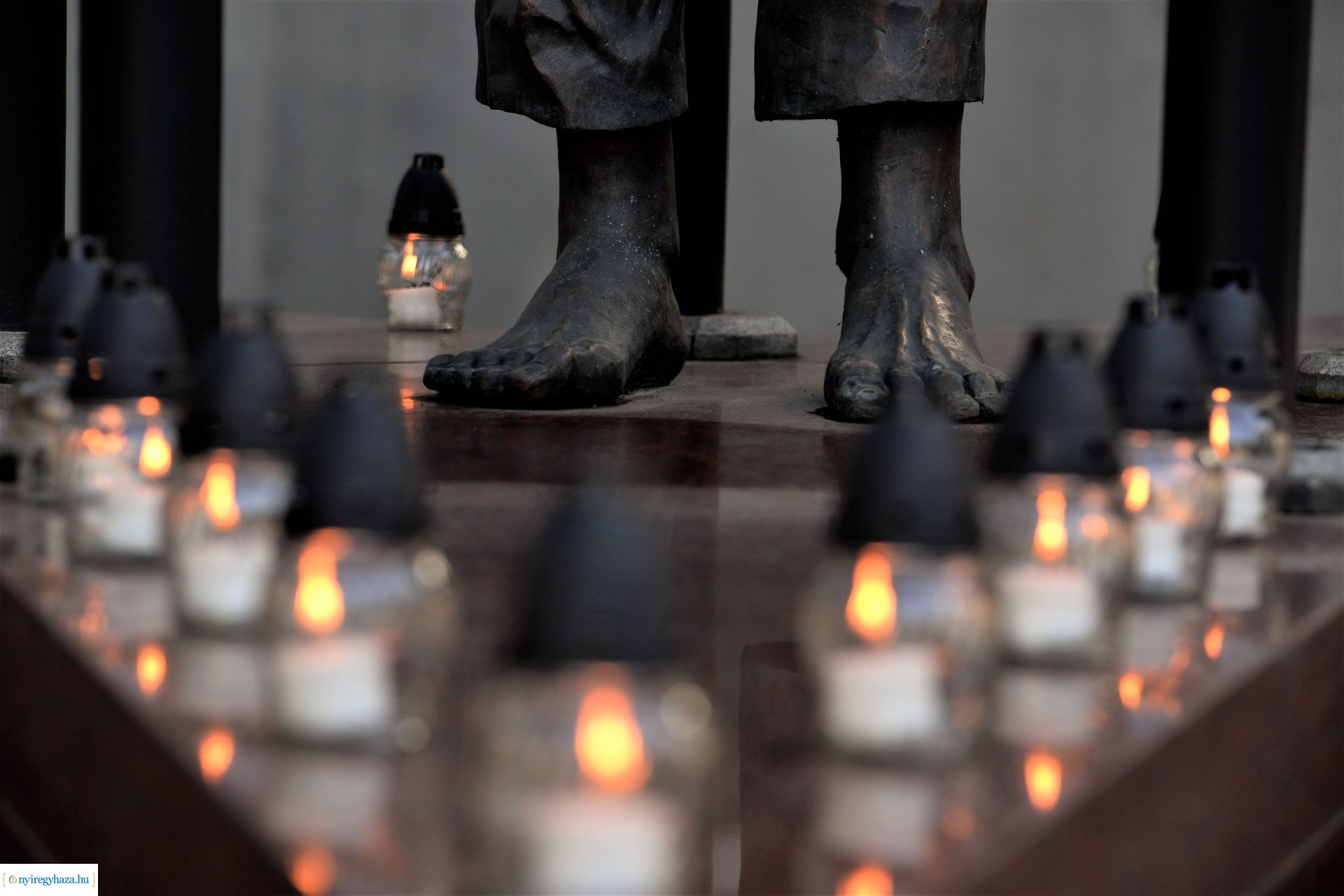 Koszorúzás a Kommunizmus Áldozatainak Emléknapján