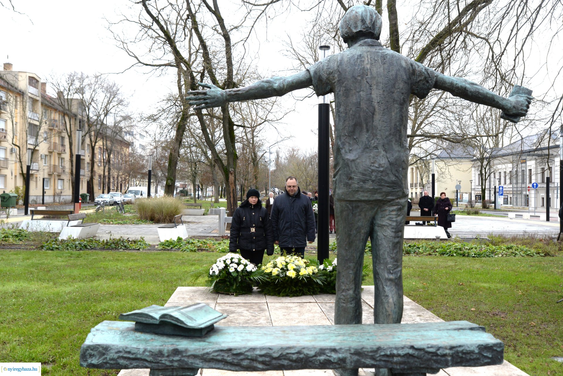 Koszorúzás és megemlékezés Váci Mihály születésnapján - 2023