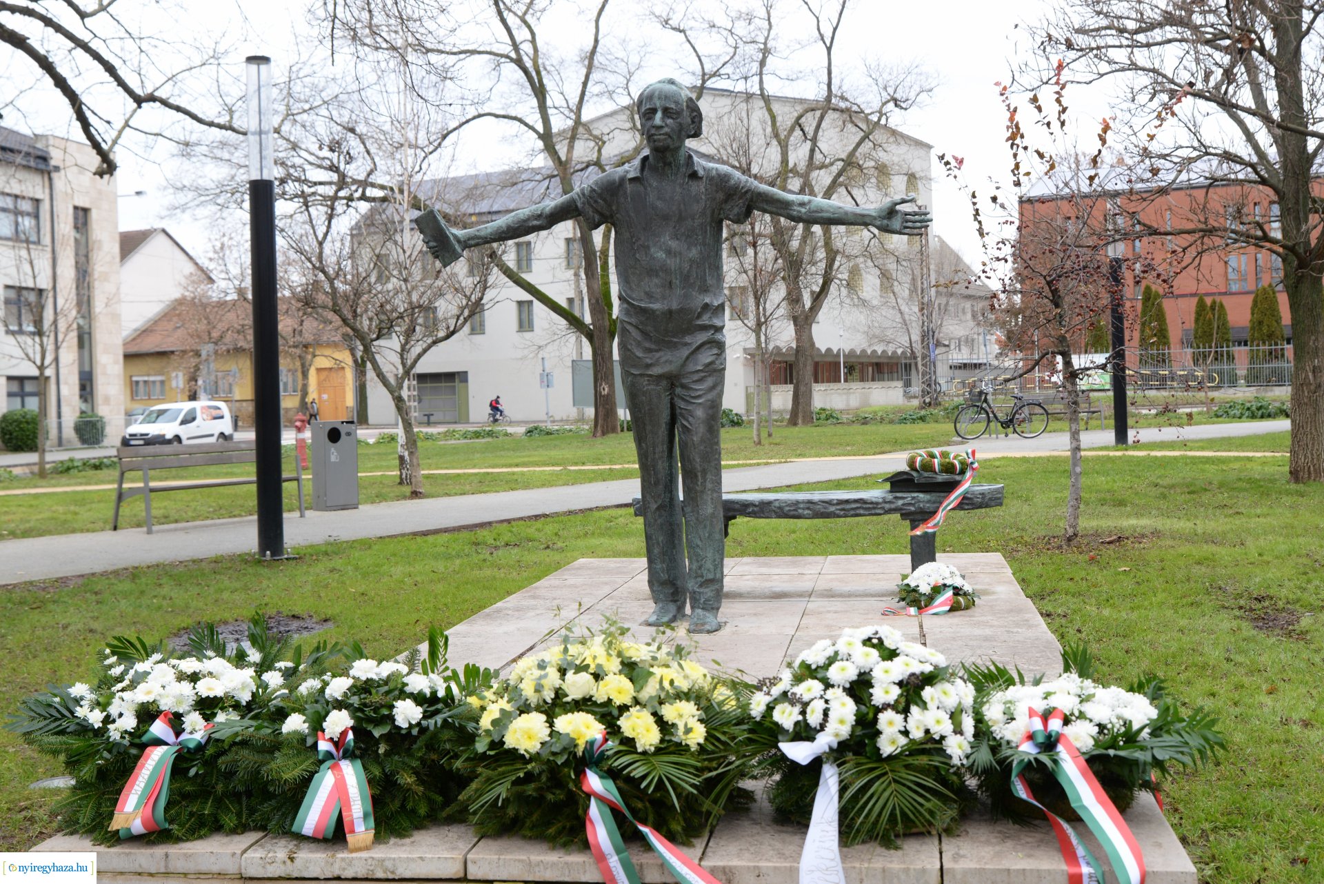 Koszorúzás és megemlékezés Váci Mihály születésnapján - 2023