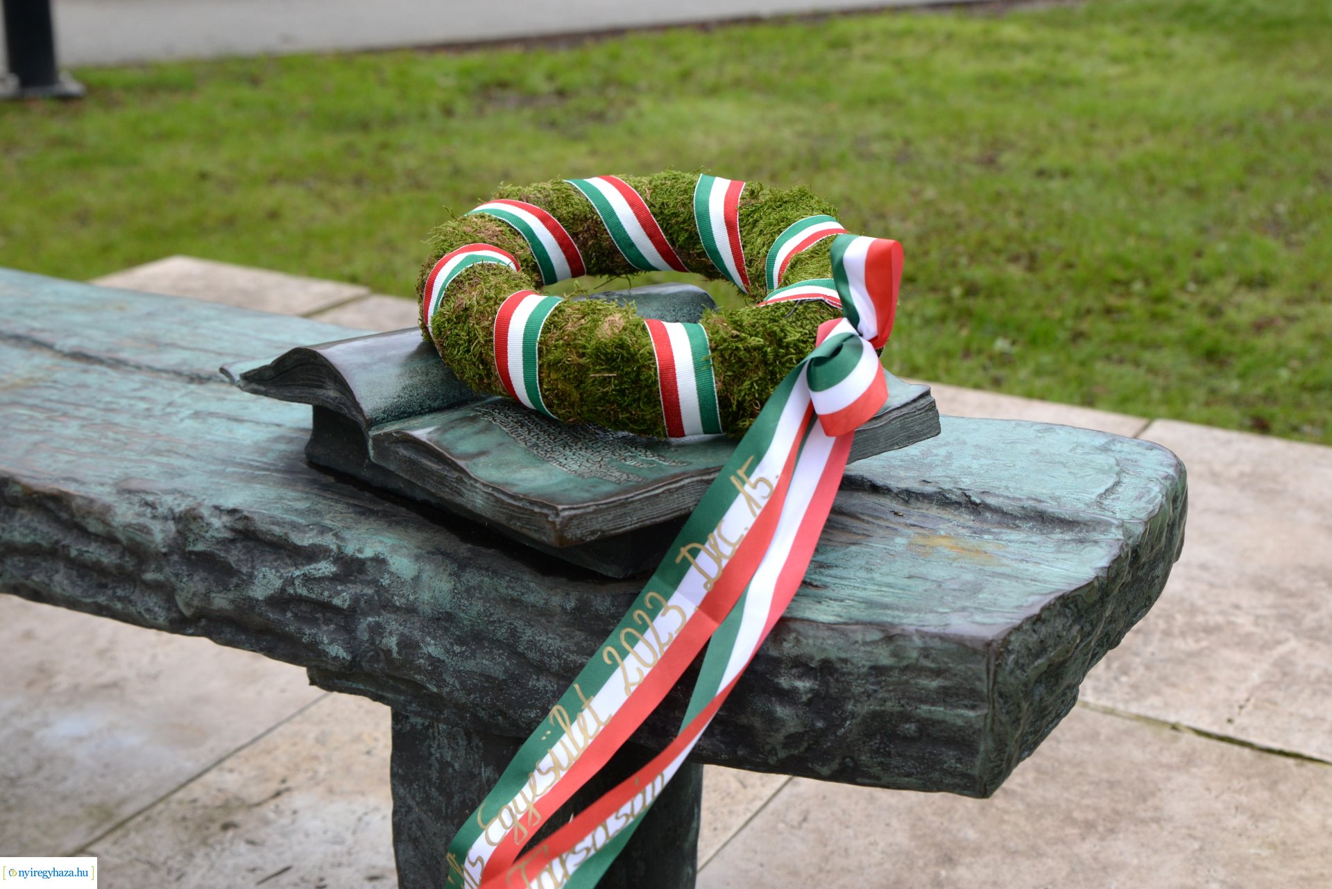 Koszorúzás és megemlékezés Váci Mihály születésnapján - 2023