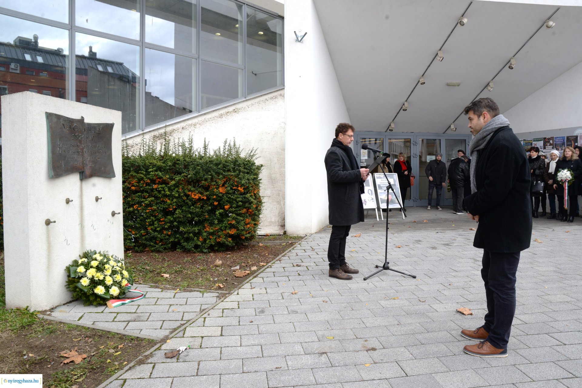 Koszorúzás és megemlékezés Váci Mihály születésnapján - 2023