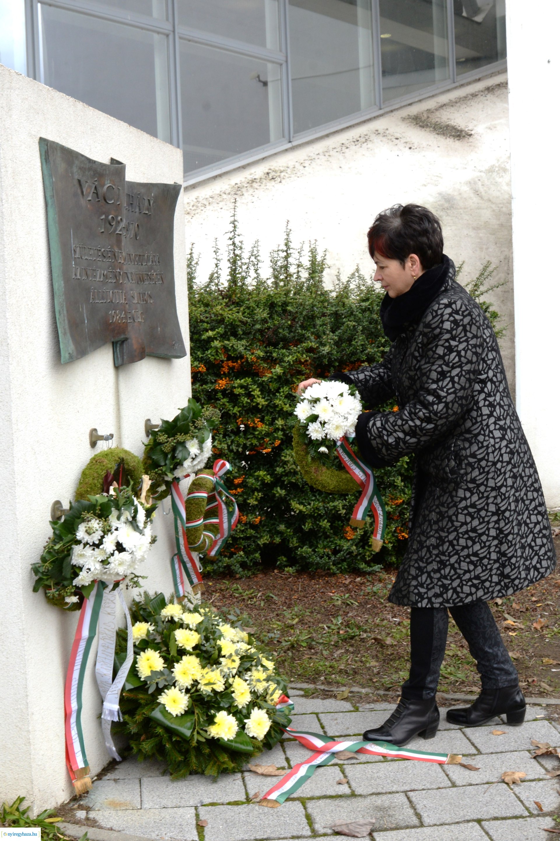 Koszorúzás és megemlékezés Váci Mihály születésnapján - 2023