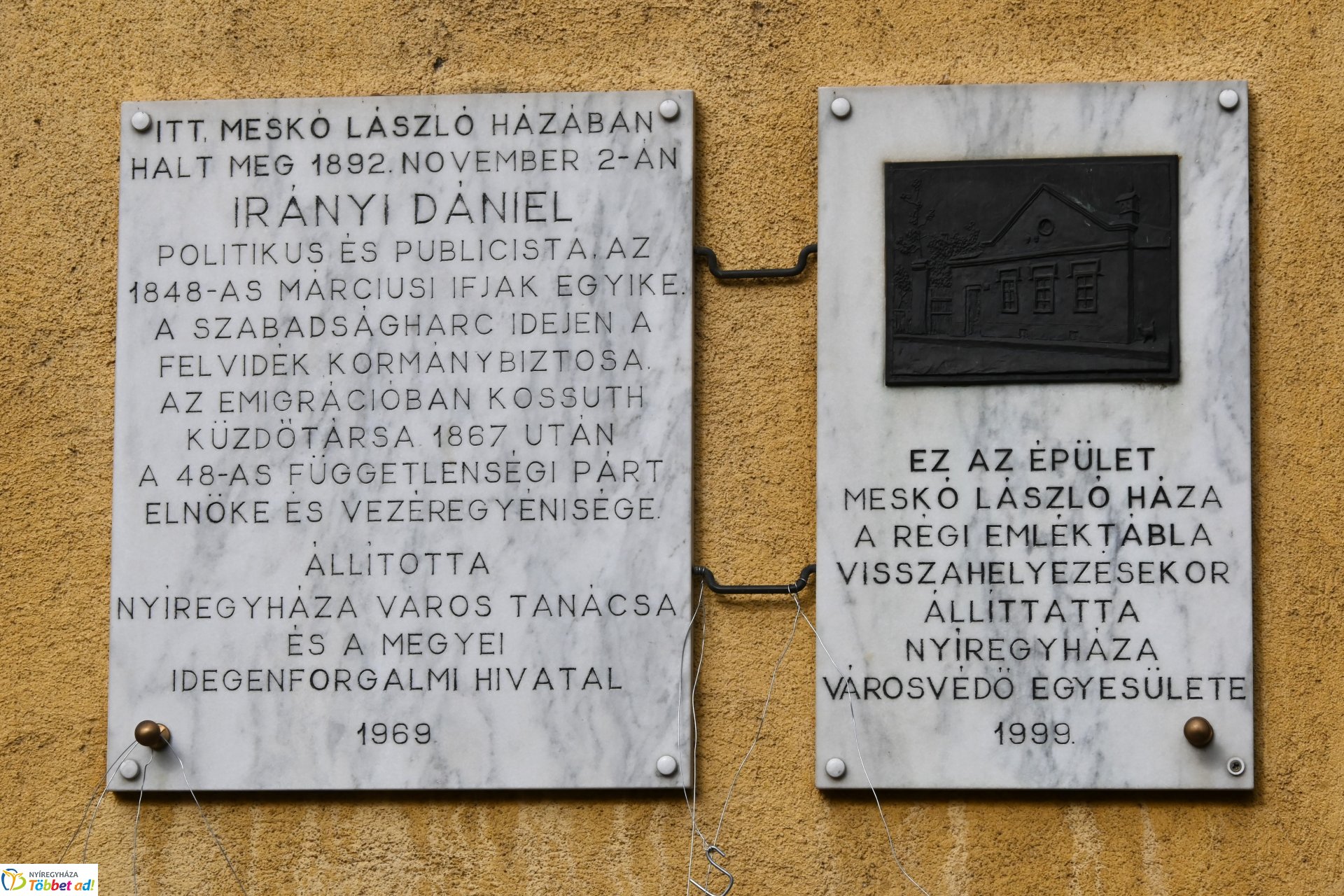 Koszorúzás Irányi Dániel emléktáblájánál 2025-ben