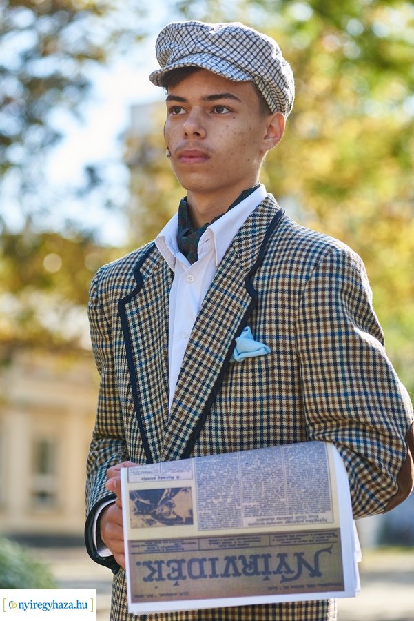 Koszorúzás Krúdy Gyula szobránál 2021