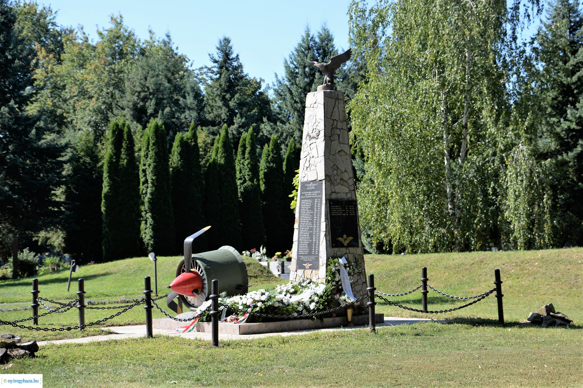 Koszorúzás Nyíregyháza bombázásának évfordulója alkalmából