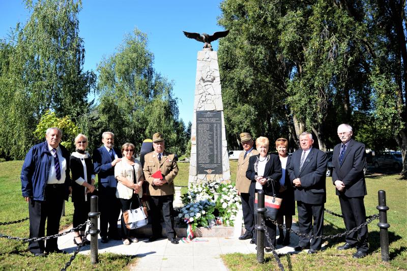 Koszorúzás Nyíregyháza bombázásának évfordulója alkalmából