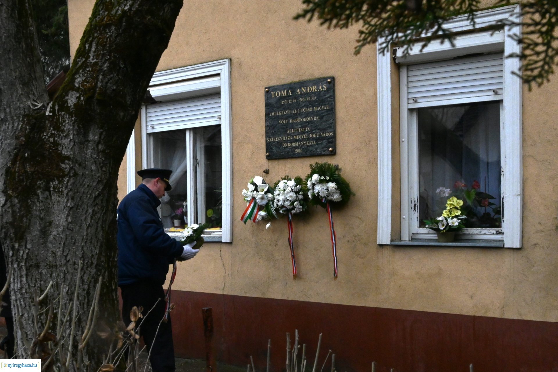 Koszorúzás Toma András emléktáblájánál 2024.