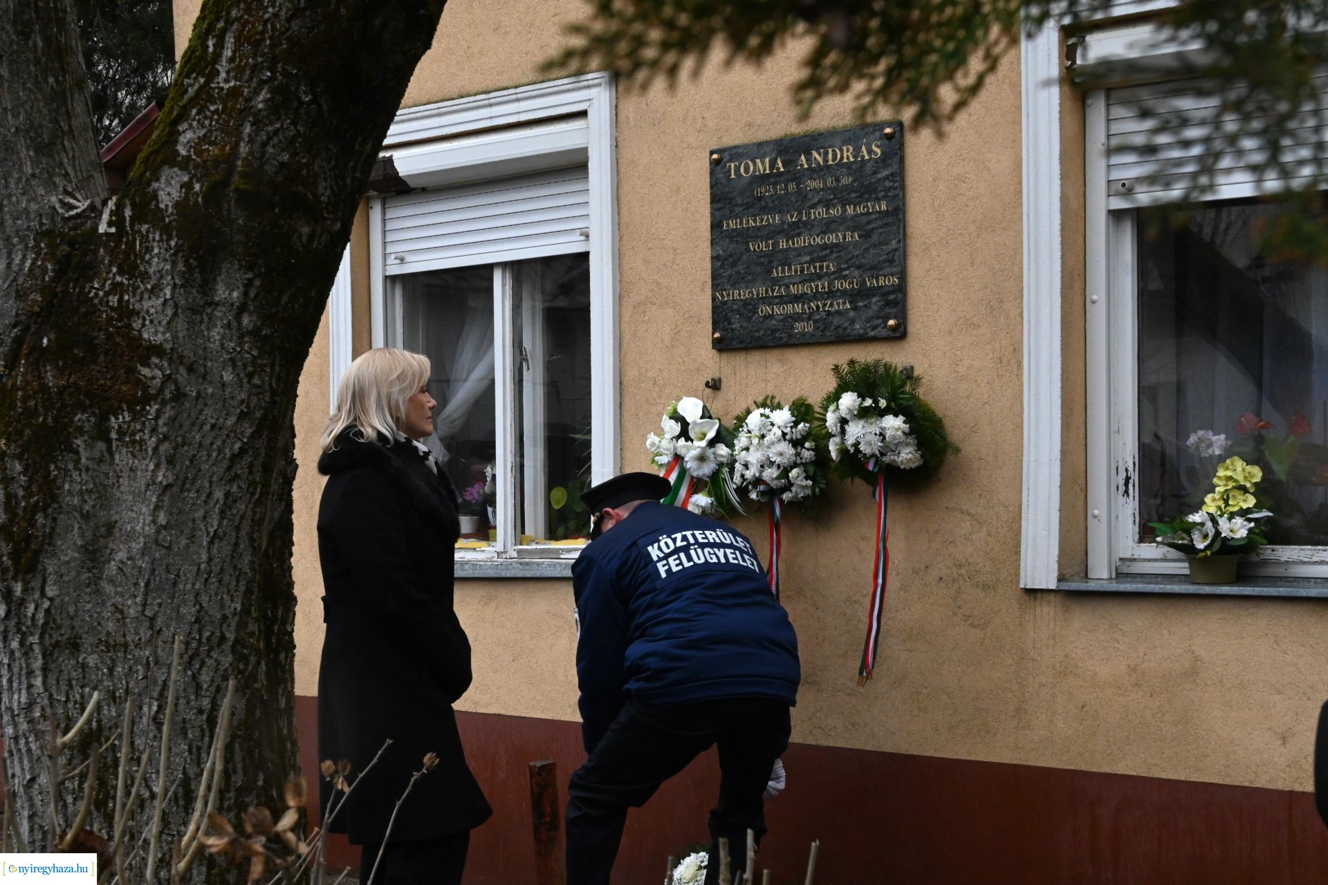 Koszorúzás Toma András emléktáblájánál 2024.