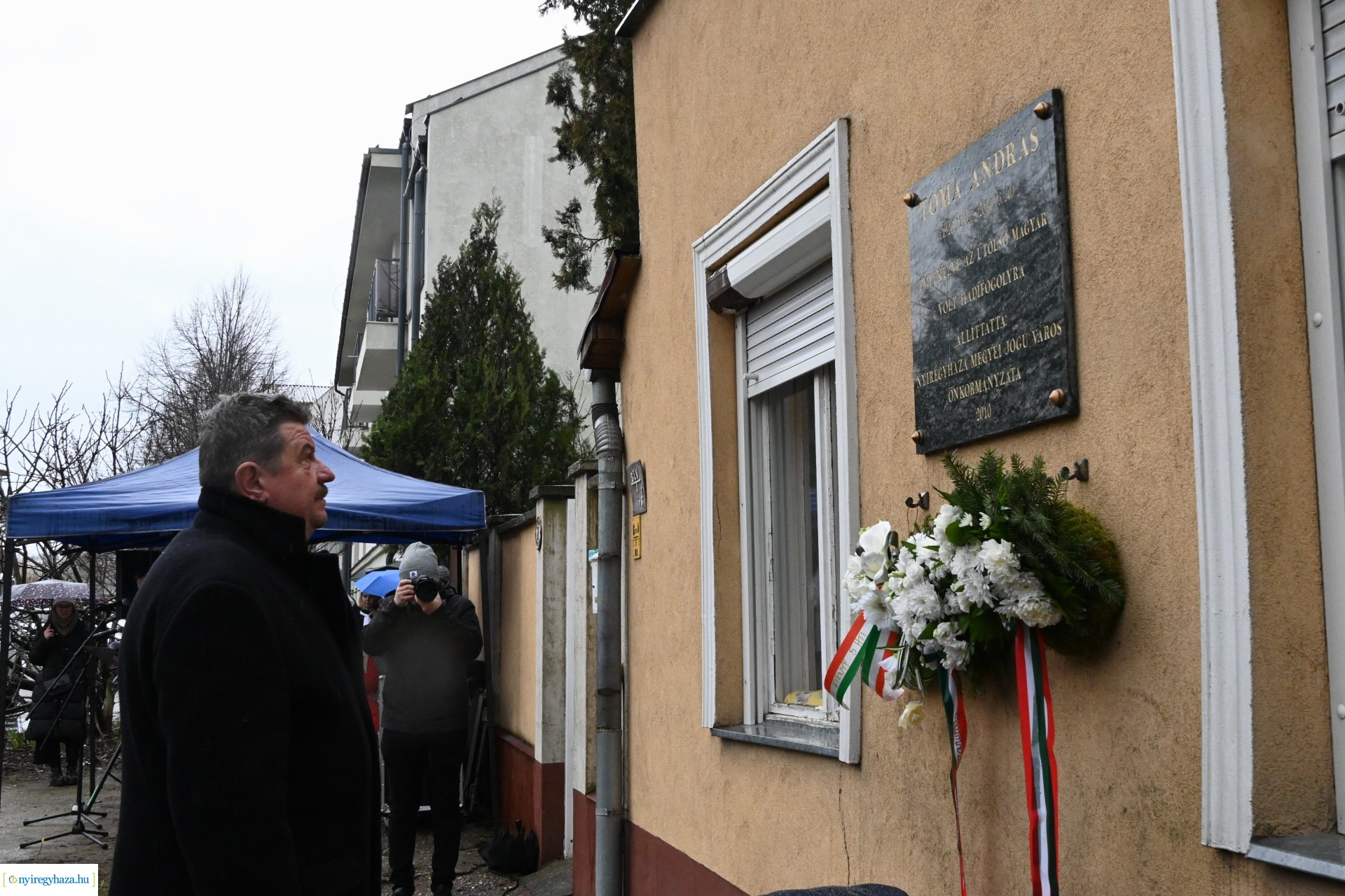 Koszorúzás Toma András emléktáblájánál 2024.