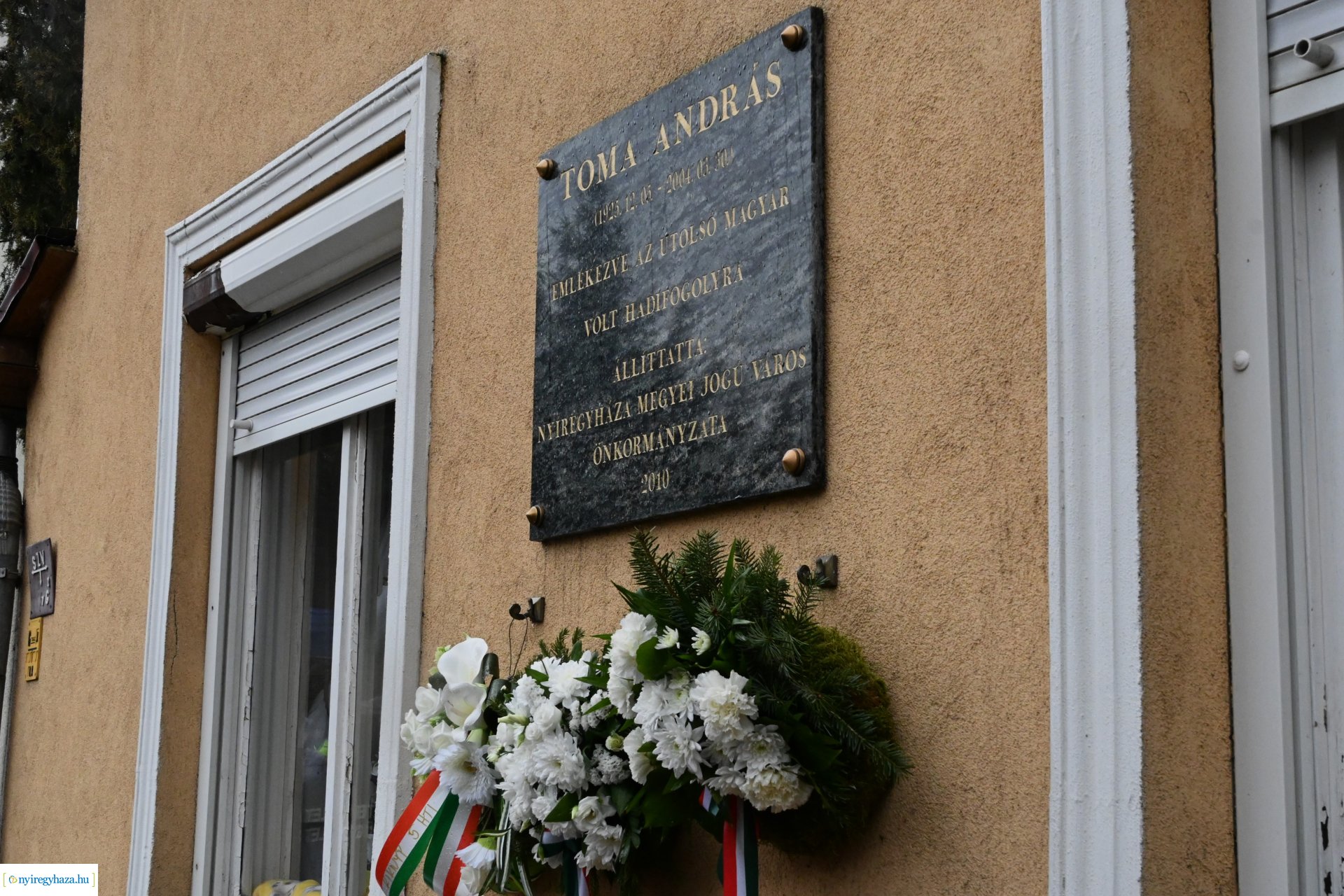 Koszorúzás Toma András emléktáblájánál 2024.