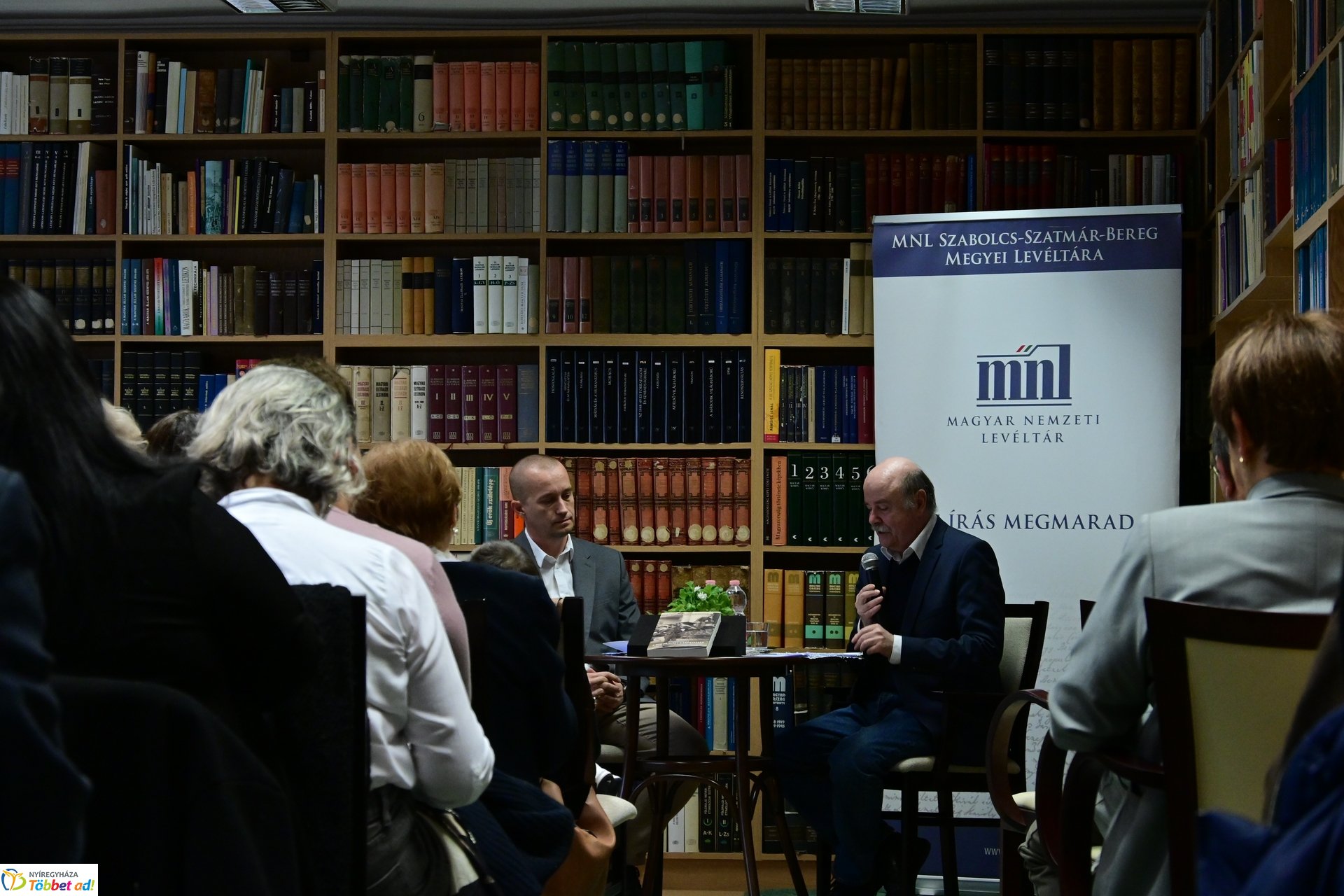 Kosztyó Gyula könyvbemutatója a Levéltárban
