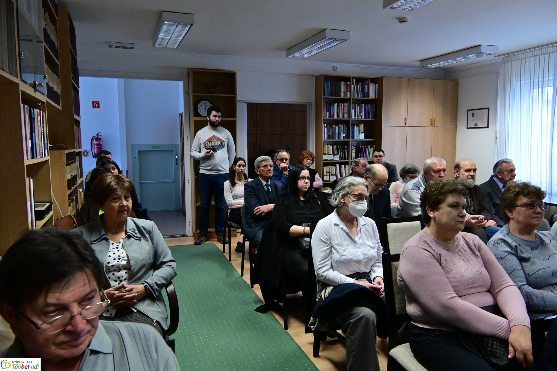 Kosztyó Gyula könyvbemutatója a Levéltárban