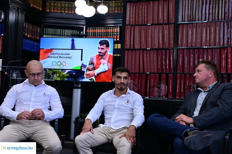 Kovács Richárd olimpikon köszöntése a Városházán