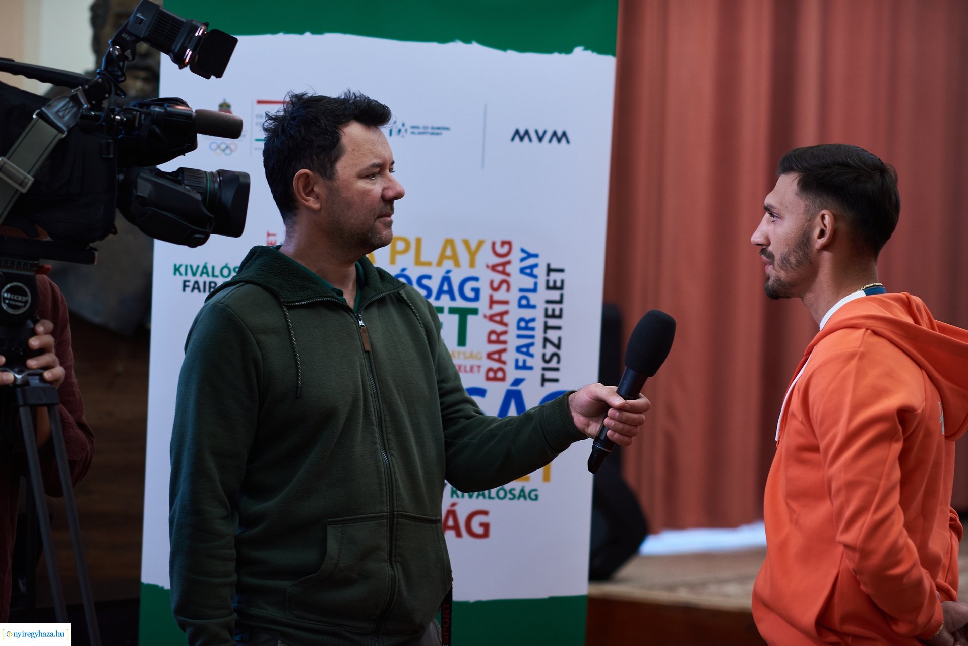 Kovács Ricsi olimpikon előadása a Kossuth gimiben