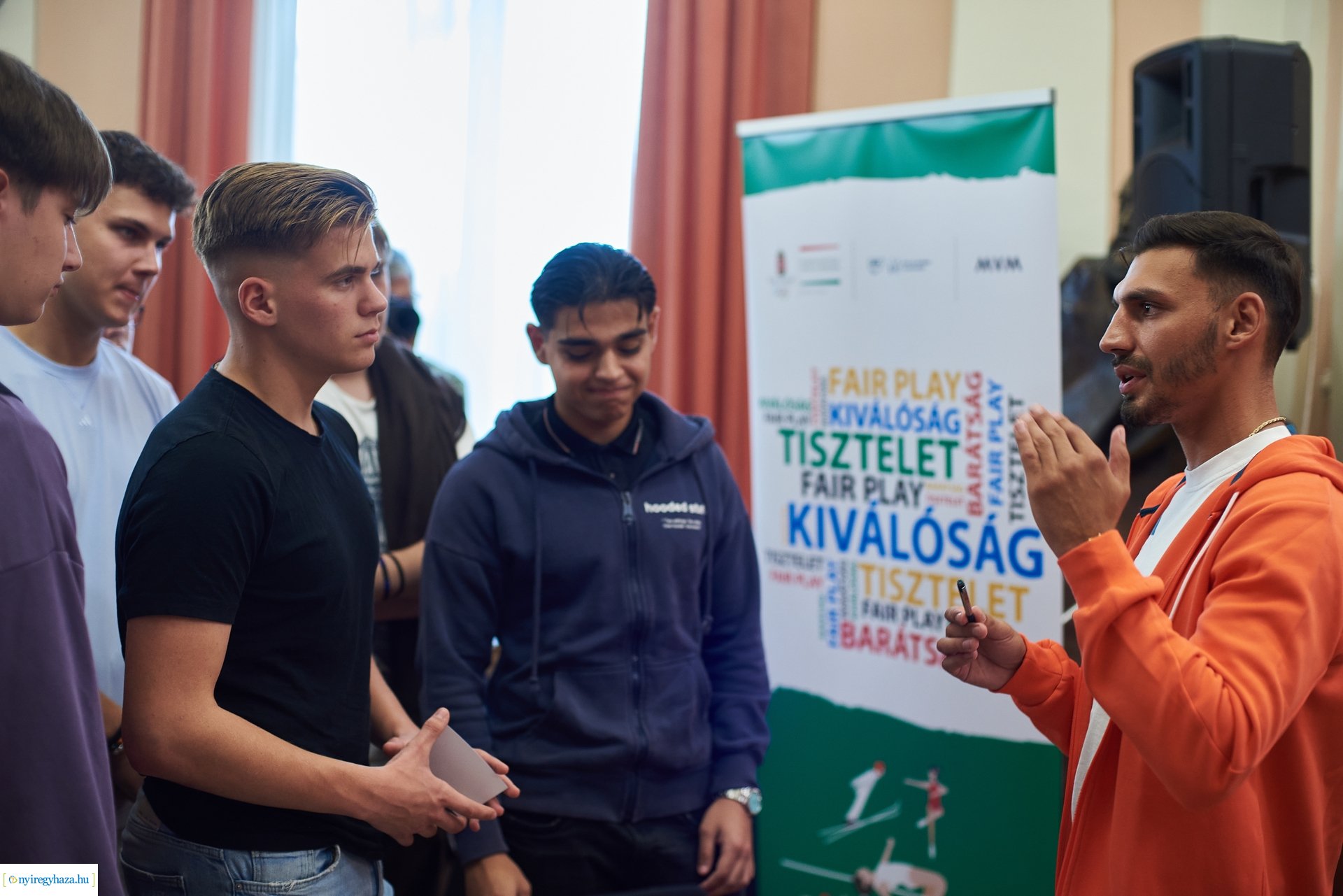 Kovács Ricsi olimpikon előadása a Kossuth gimiben