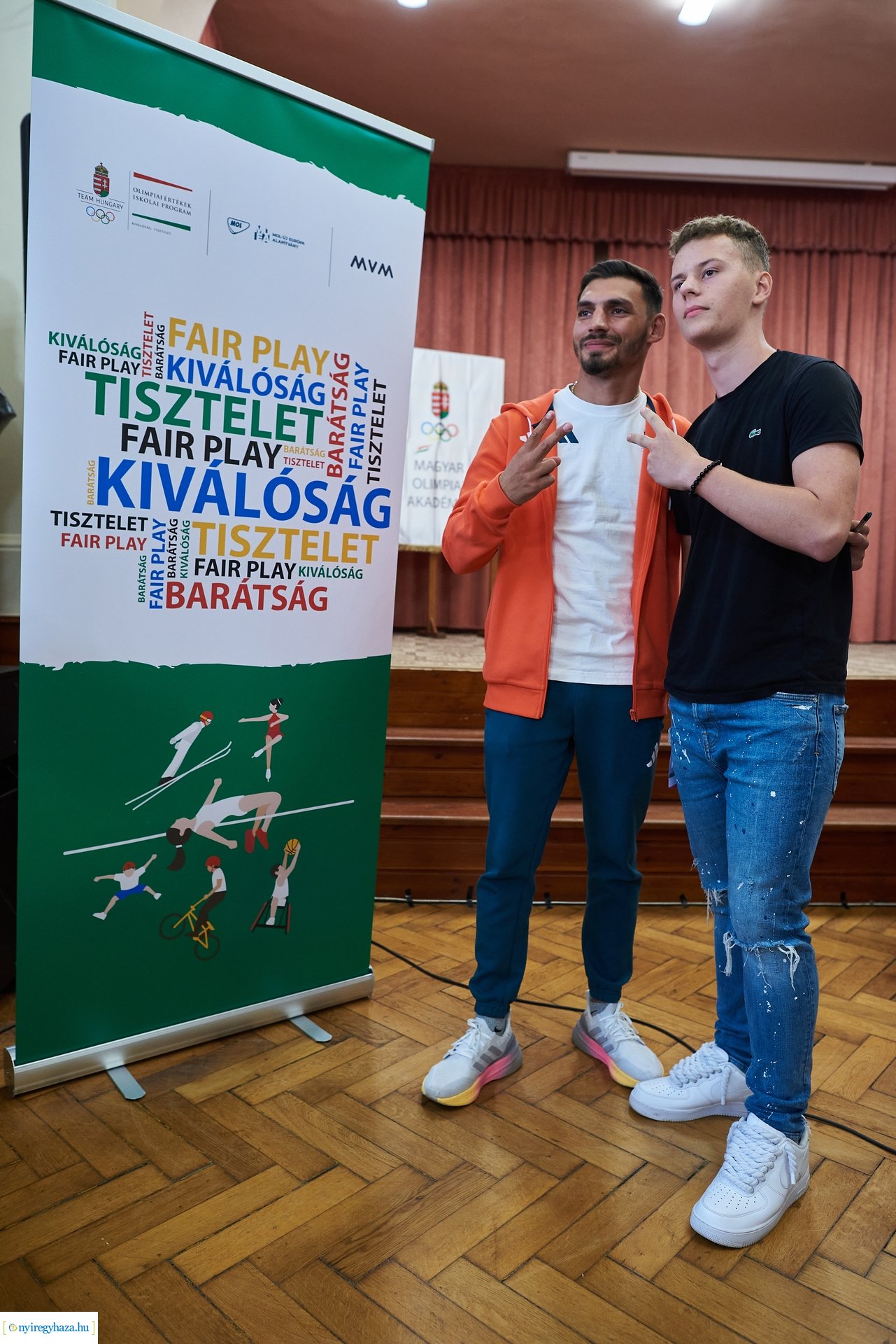 Kovács Ricsi olimpikon előadása a Kossuth gimiben