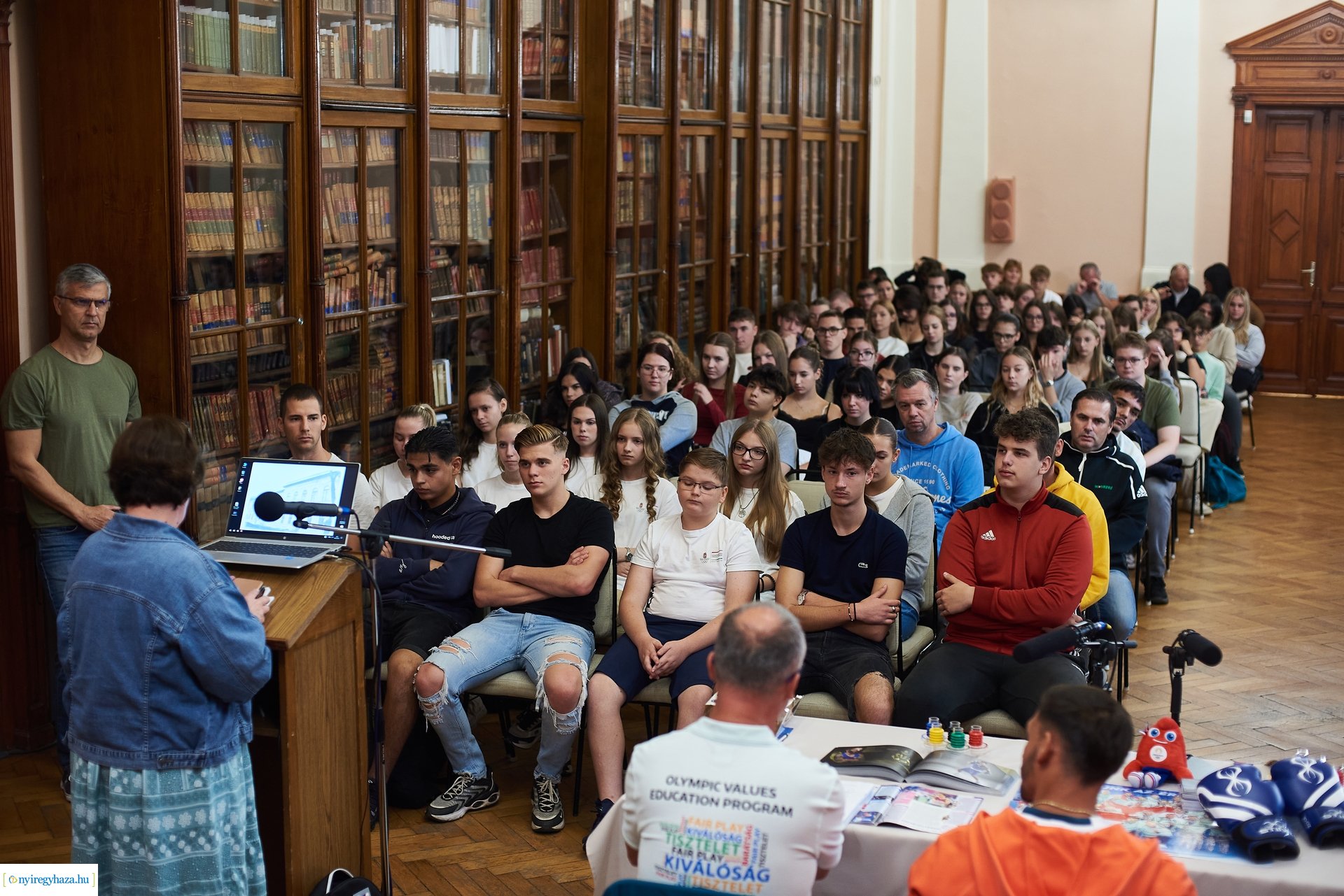 Kovács Ricsi olimpikon előadása a Kossuth gimiben