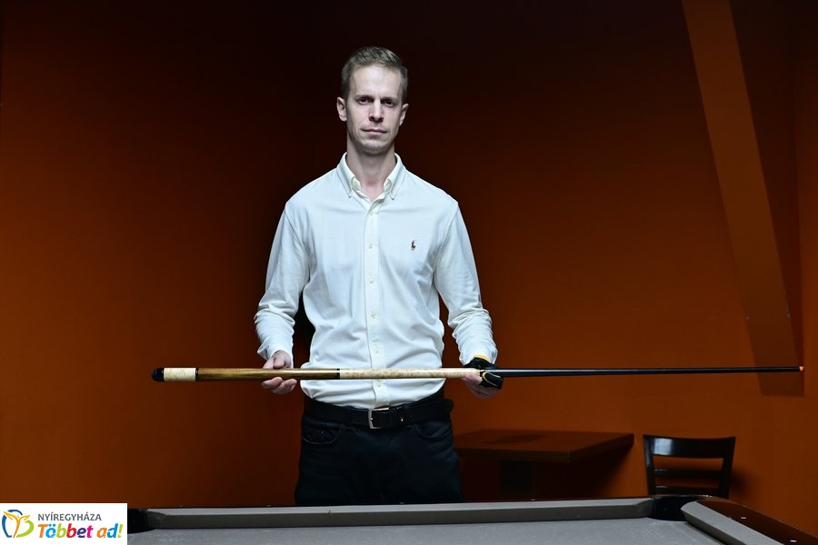 Kővári Bence felkészülése a poolbiliárd művészi világbajnokságra 2026
