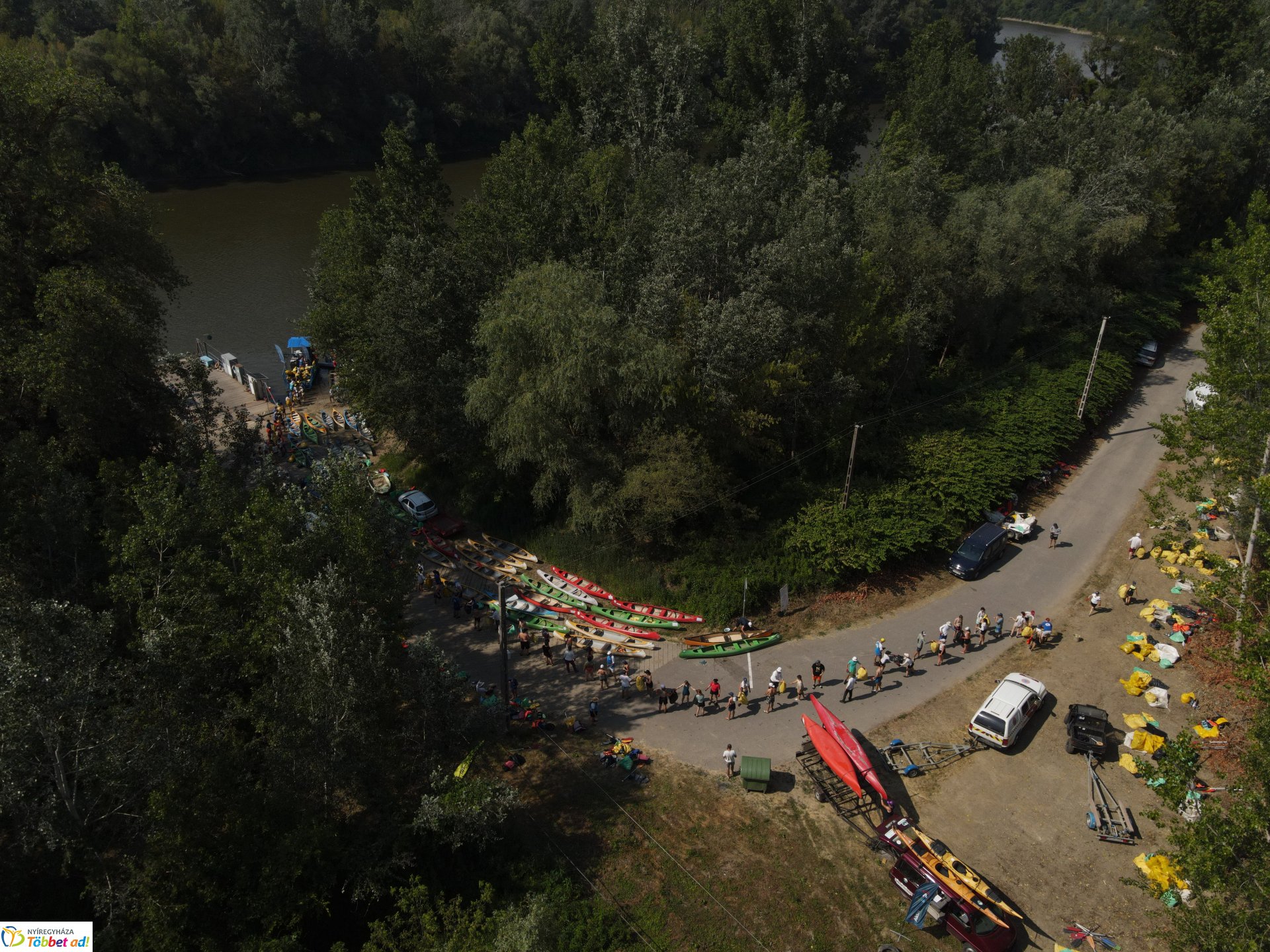 Közel három tonna hulladékot gyűjtöttek össze az ifjú petkalózok a Felső-Tiszán