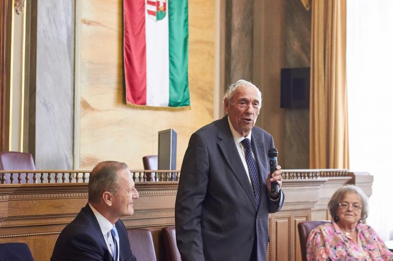 Közgazdasági előadás a Városházán