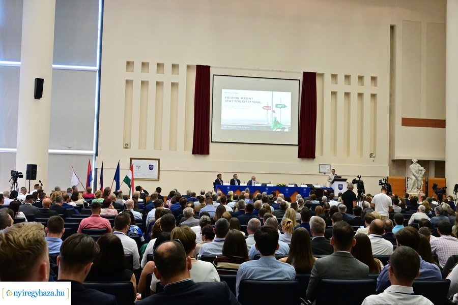 Közgazdász konferencia az egyetemen 20240905