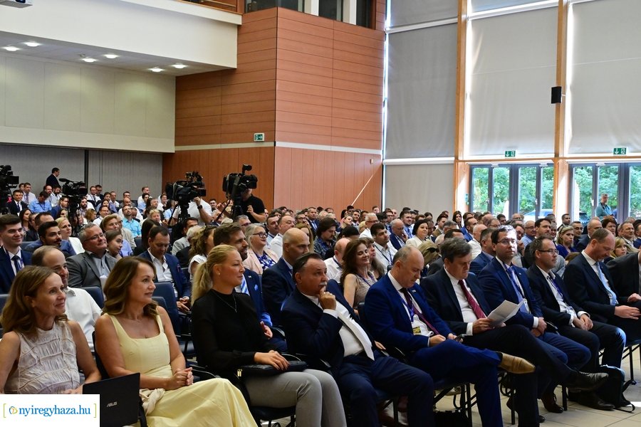 Közgazdász konferencia az egyetemen 20240905