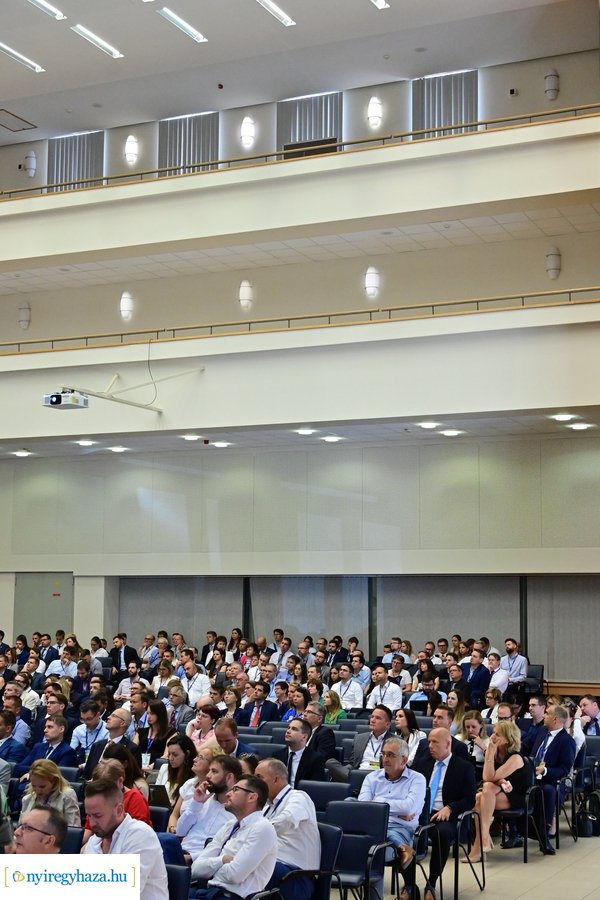 Közgazdász konferencia az egyetemen 20240905