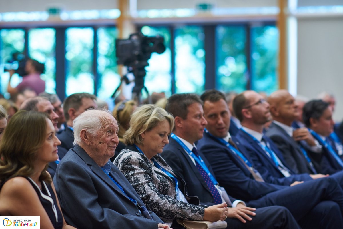 Közgazdász-vándorgyűlés az egyetemen