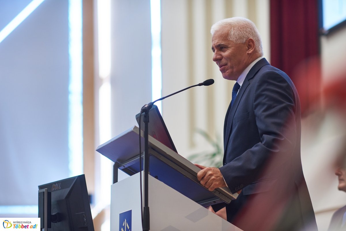 Közgazdász-vándorgyűlés az egyetemen