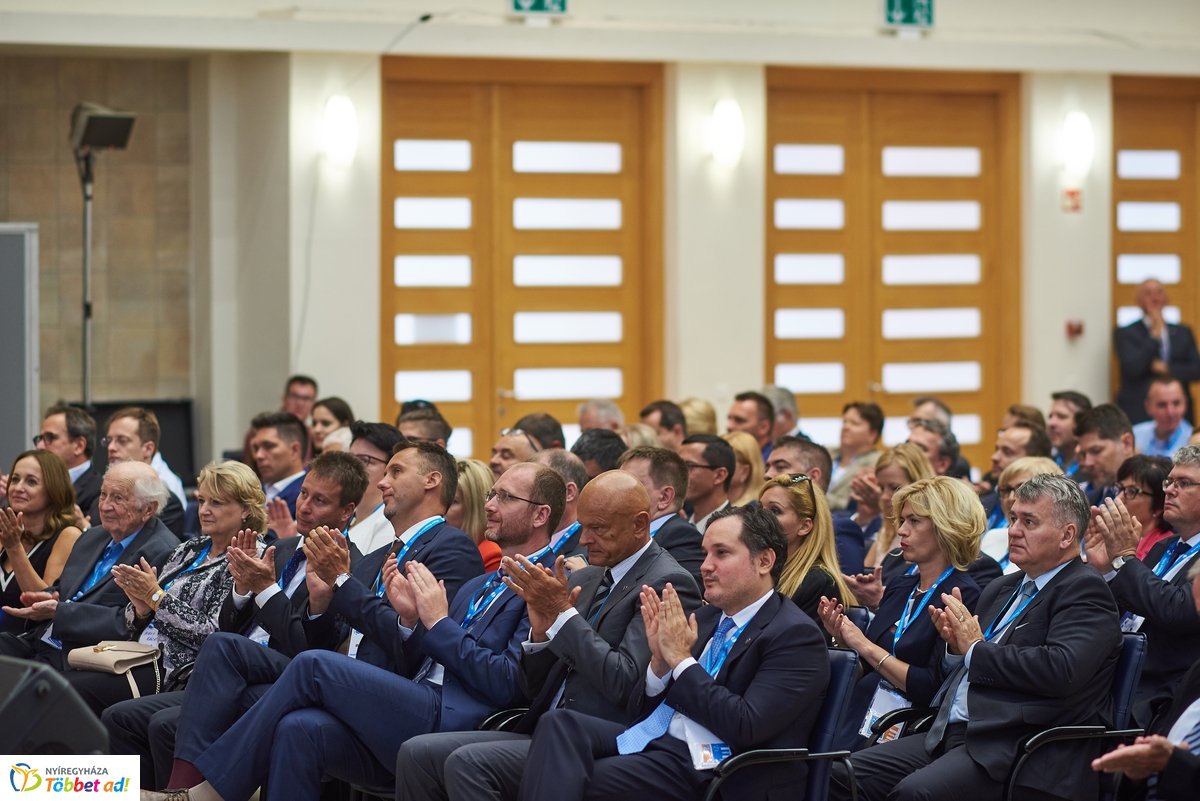 Közgazdász-vándorgyűlés az egyetemen