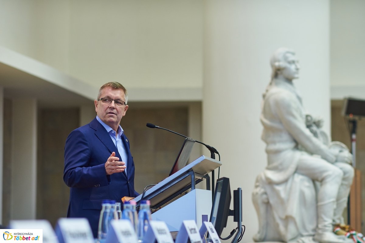 Közgazdász-vándorgyűlés az egyetemen