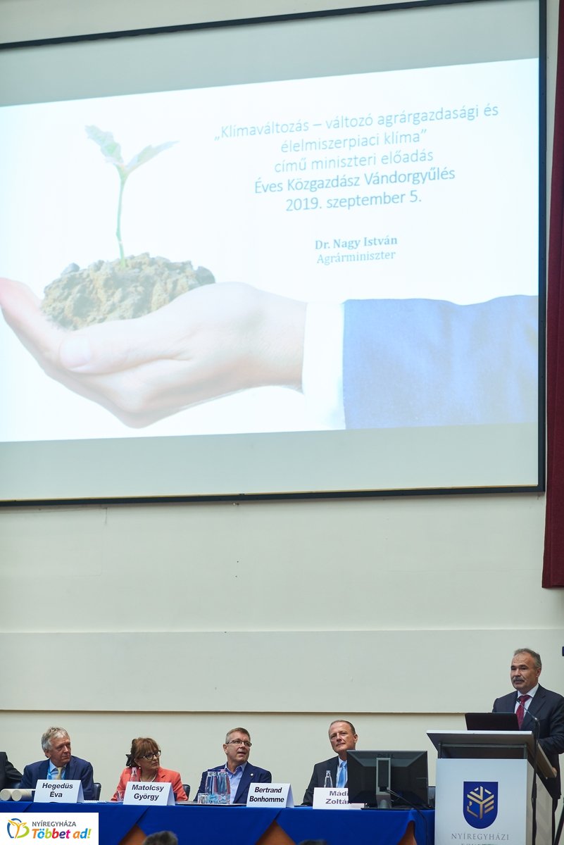 Közgazdász-vándorgyűlés az egyetemen