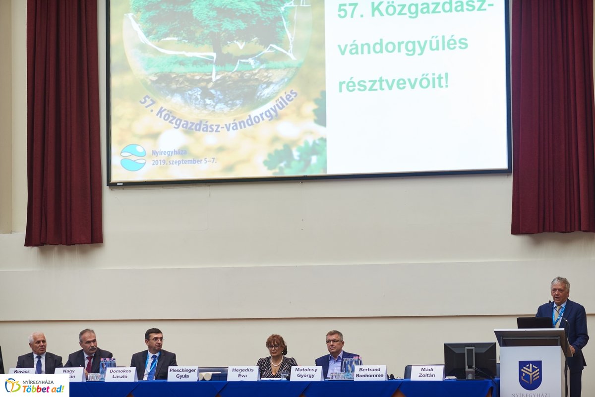 Közgazdász-vándorgyűlés az egyetemen