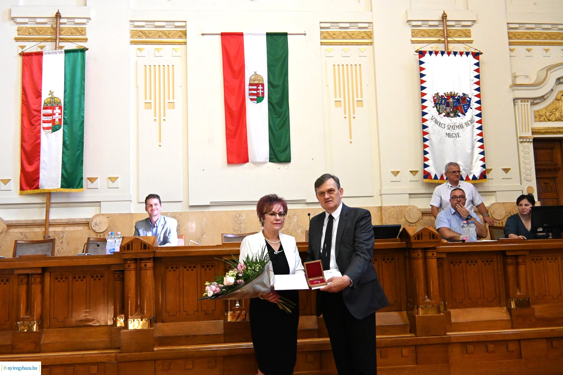 Közgyűlés a Vármegyeházán