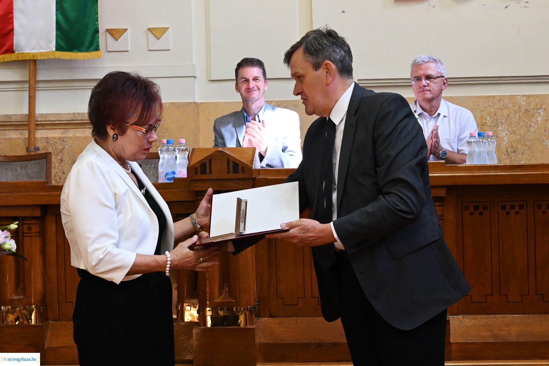 Közgyűlés a Vármegyeházán