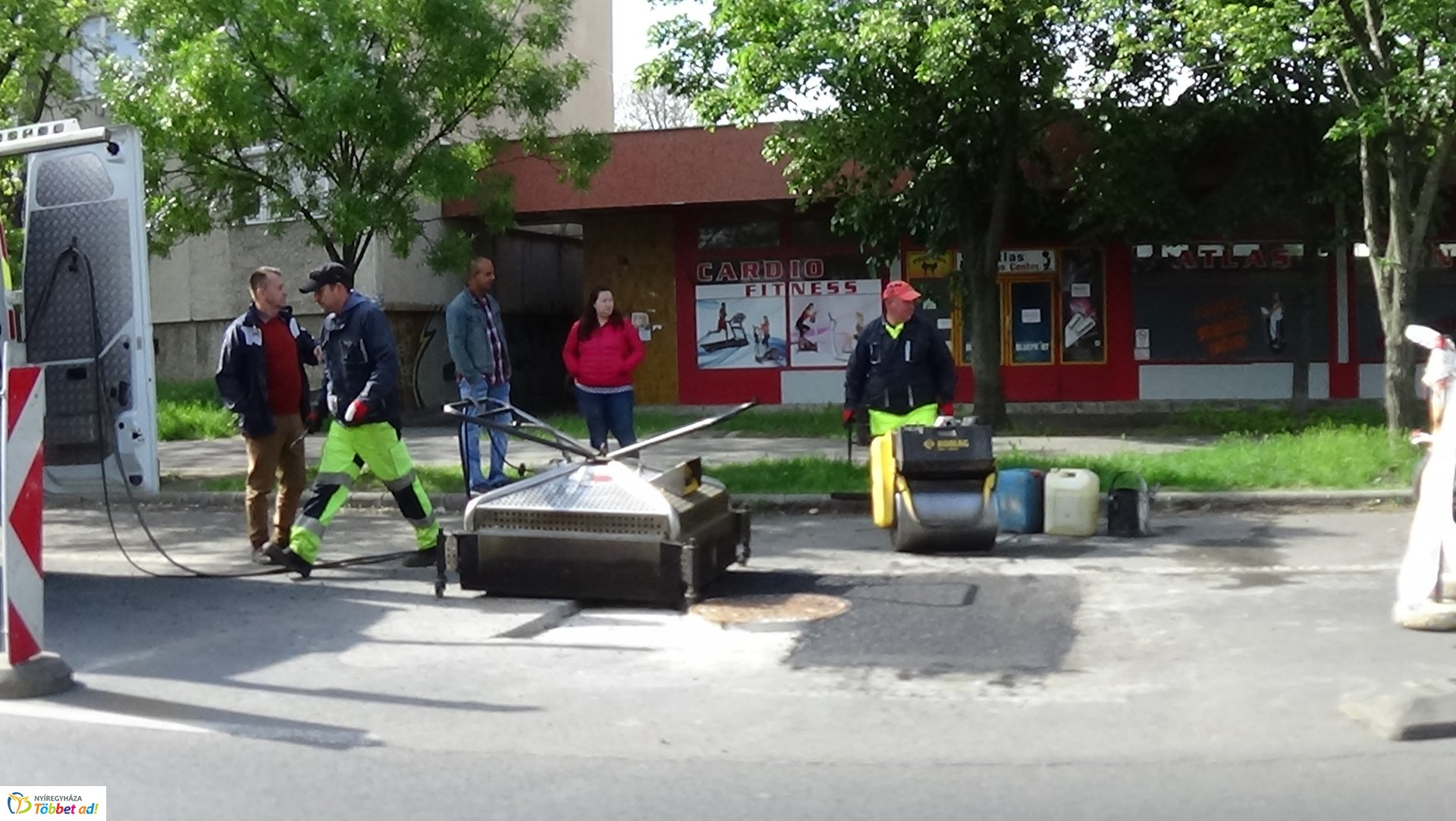 Közműfedeleket helyeztek szintbe a Ferenc körúton